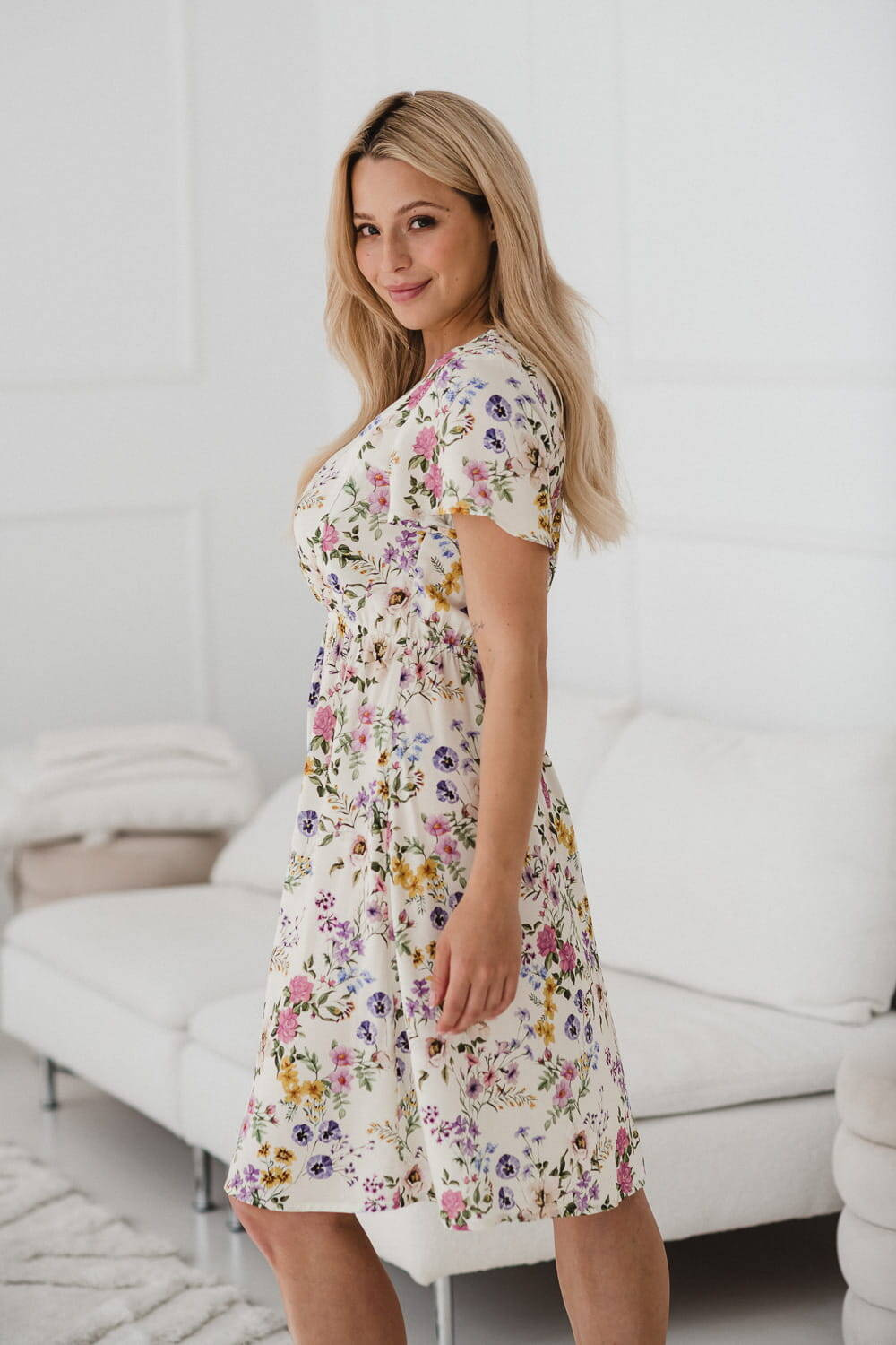 Lovely Dress tehotenské a dojčiace šaty, krátke rukávy, krémové s kvetmi