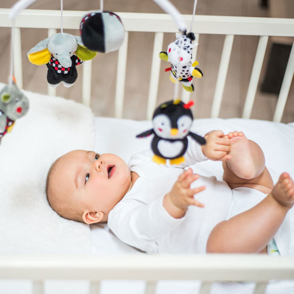 Kolotoč na detskú postieľku Babyono s kontrastnou hudobnou skrinkou